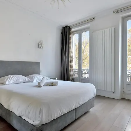 Triomphe - Welkeys Apartment *